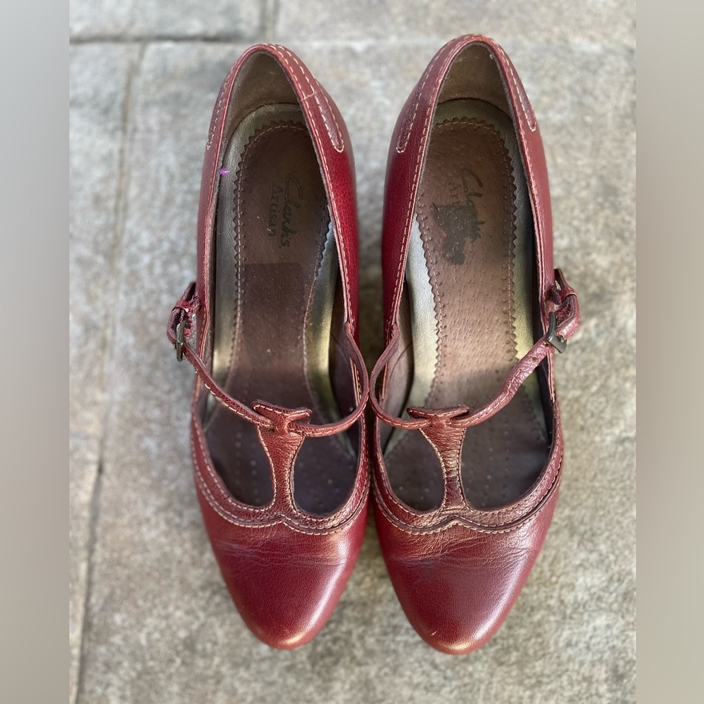 Clarks Mahogany T-Strap Kitten Heel